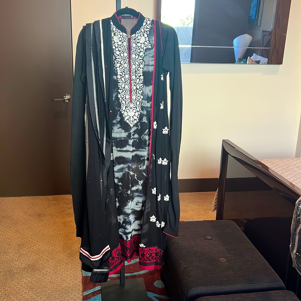 Umer Saeed outfit